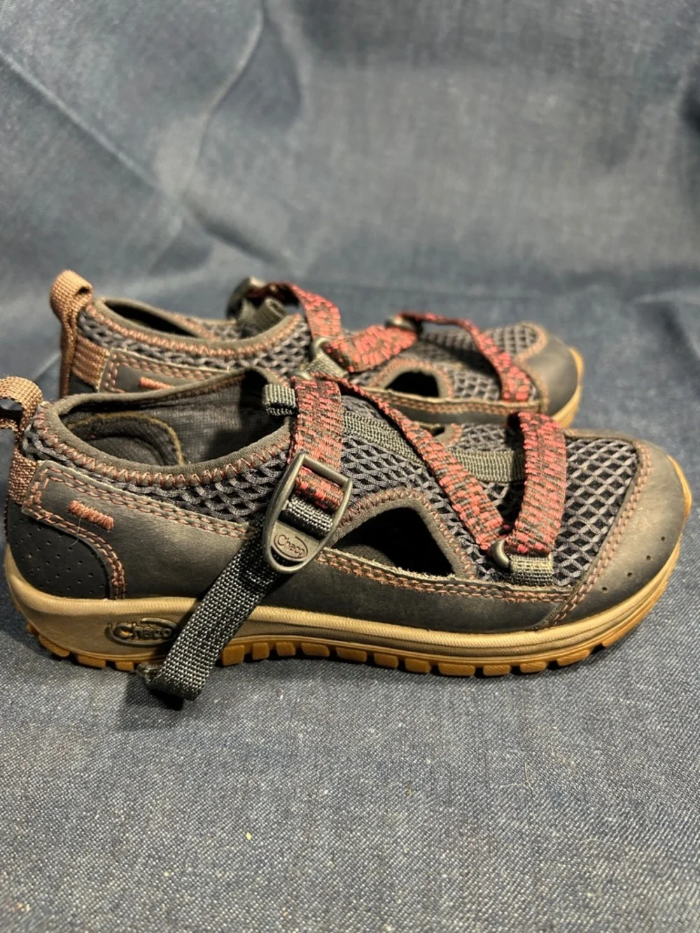 Chaco adjustable slip on shoes